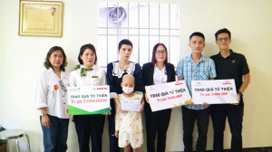 VIDEO: Bạn đọc ủng hộ hơn 68 triệu đồng cho cháu Thái Châu Anh