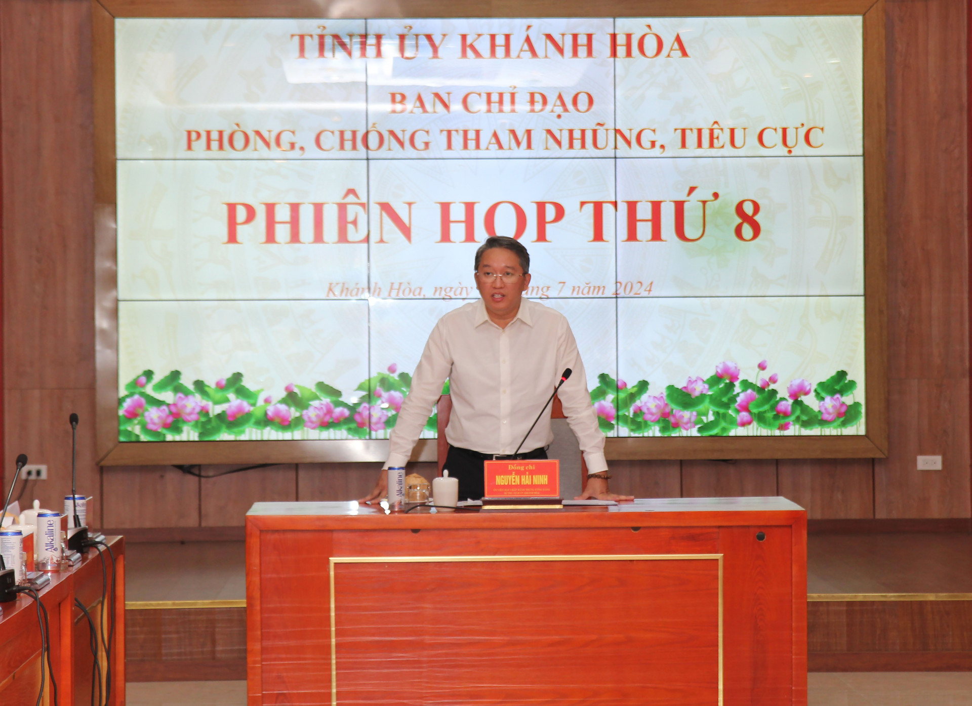 Đồng chí Nguyễn Hải Ninh kết luận phiên họp.