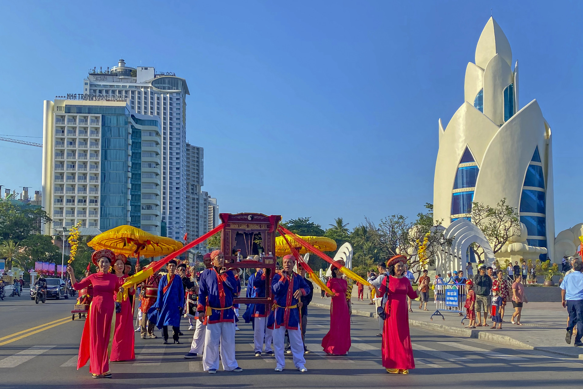 Lễ hội cầu ngư do UBND TP. Nha Trang tổ chức tháng 3-2024. Ảnh: HOÀI LÊ
