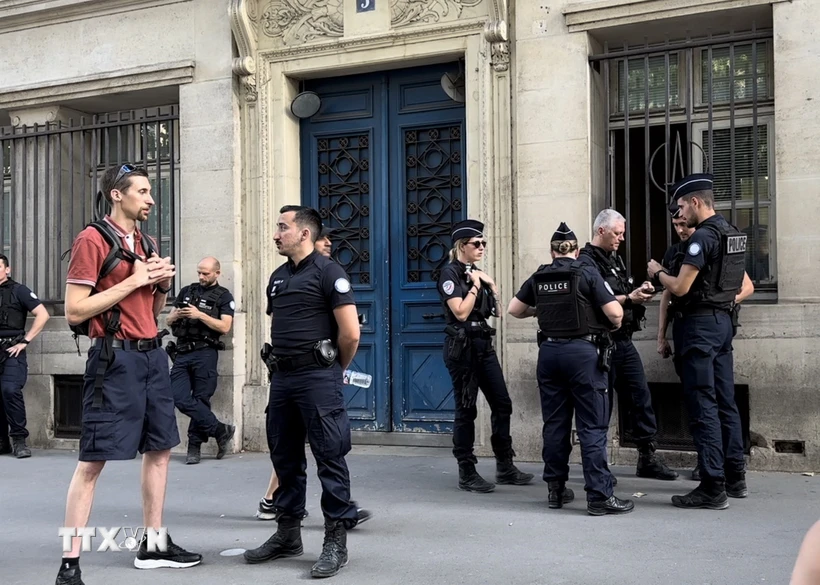 Pháp siết chặt an ninh trước thềm lễ khai mạc Olympic Paris 2024