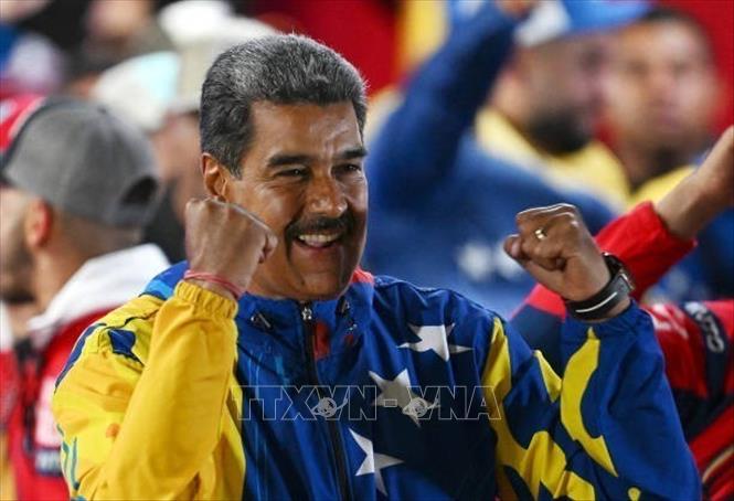 Tổng thống Venezuela Nicolas Maduro phát biểu trước những người ủng hộ sau khi kết quả kiểm phiếu sơ bộ được công bố, tại Caracas ngày 29/7/2024. Ảnh: Getty Images/TTXVN
