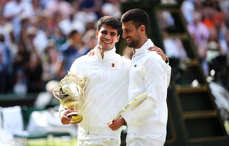 Alcaraz vượt qua Djokovic để bảo vệ ngôi vương