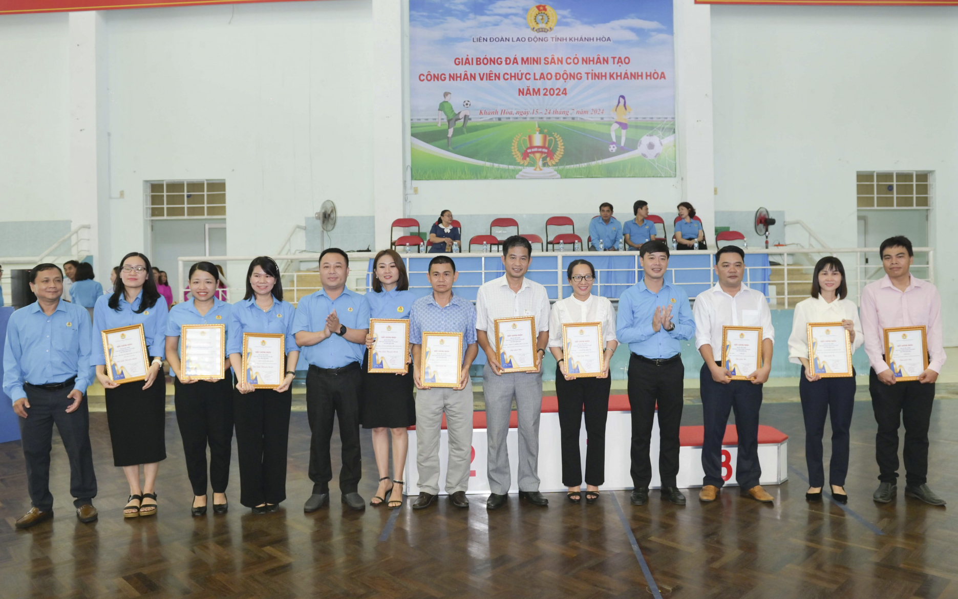 Trao giải cuộc thi tiểu phẩm "Chủ tịch công đoàn cơ sở giỏi" và giải bóng đá mini công nhân, viên chức, lao động tỉnh