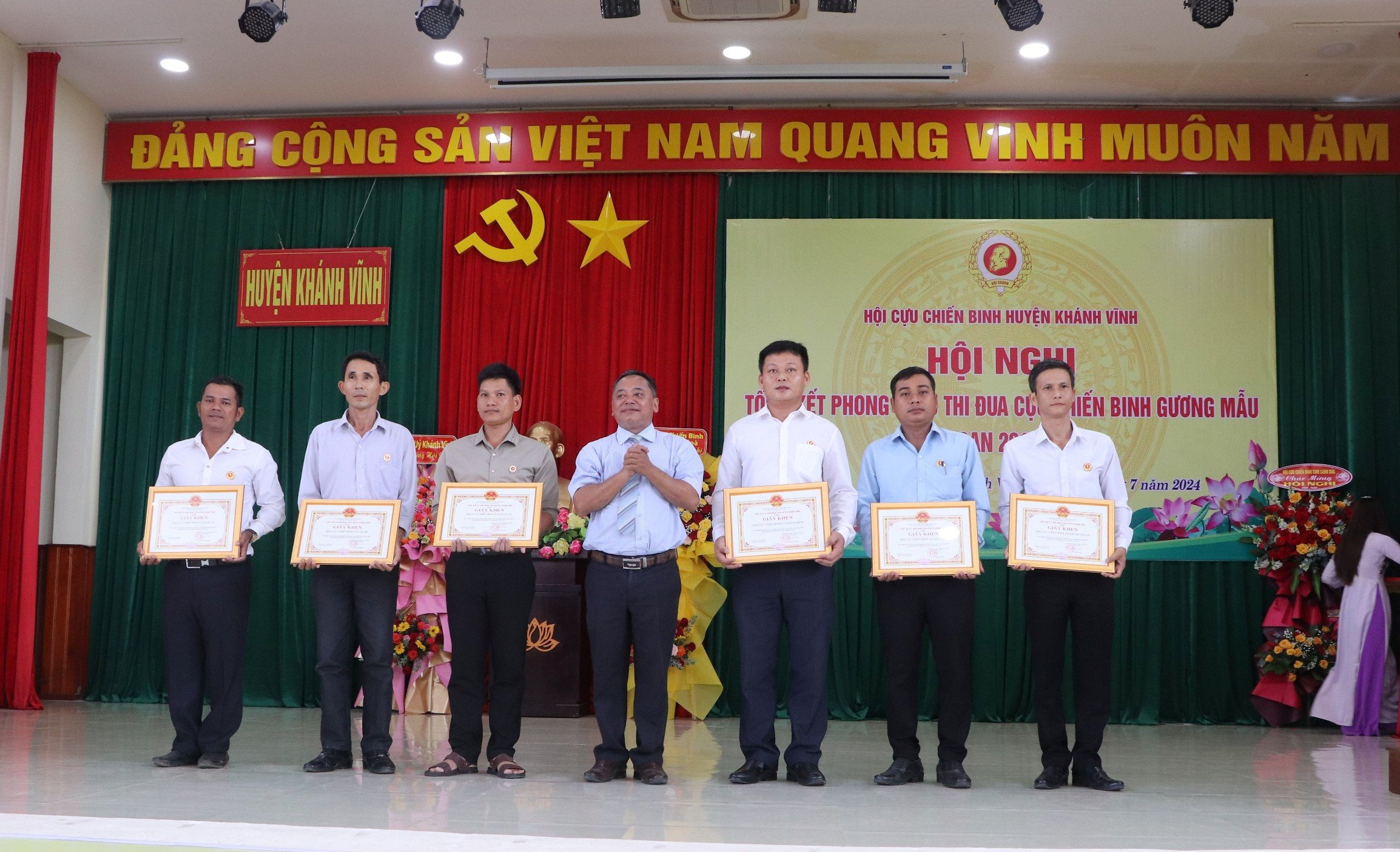 Hội Cựu chiến binh huyện Khánh Vĩnh:: Tổng kết phong trào thi đua “Cựu chiến binh gương mẫu”, giai đoạn 2019 - 2024