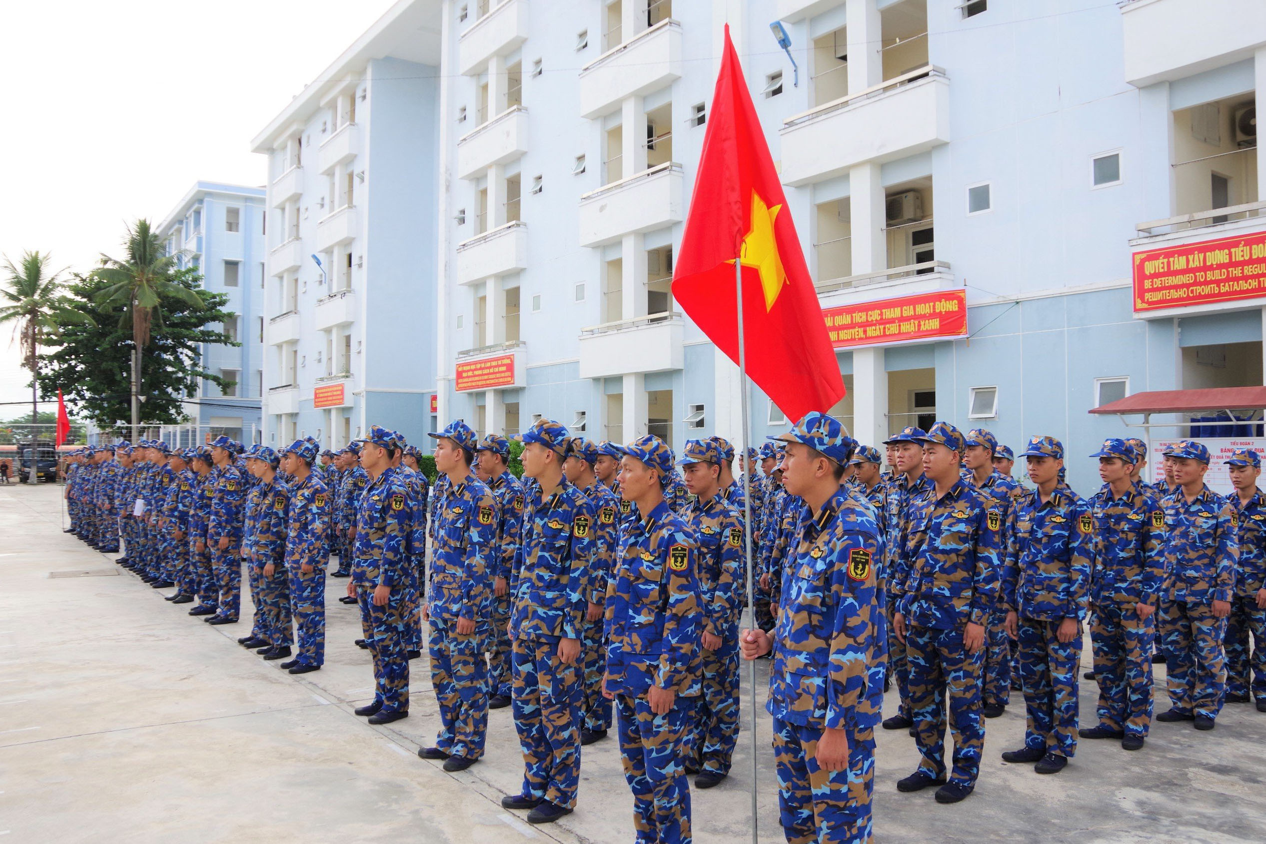 Quang cảnh lễ ra quân.