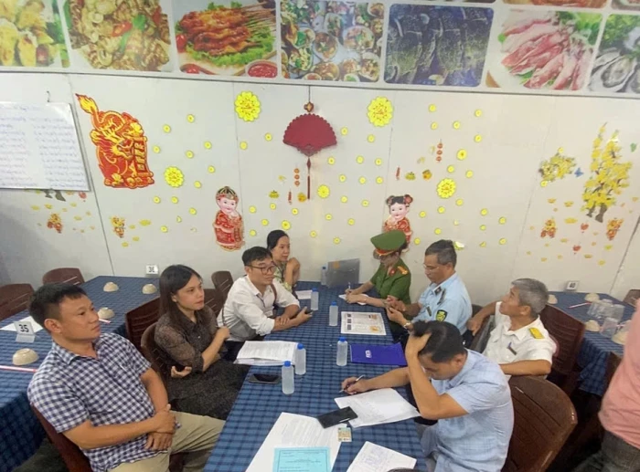 Kiểm tra nhà hàng Thạnh Sương phát hiện nhiều dấu hiệu vi phạm