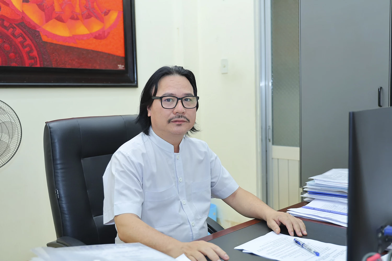 Họa sĩ Trần Hà - Chủ tịch Hội Văn học Nghệ thuật tỉnh.