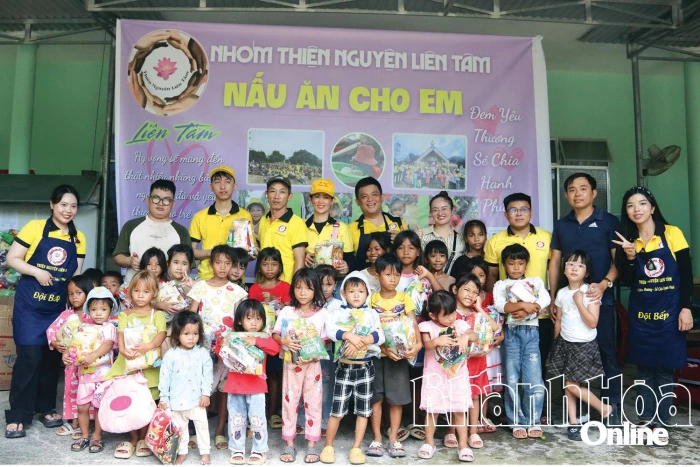 Đem yêu thương đến những hoàn cảnh khó khăn