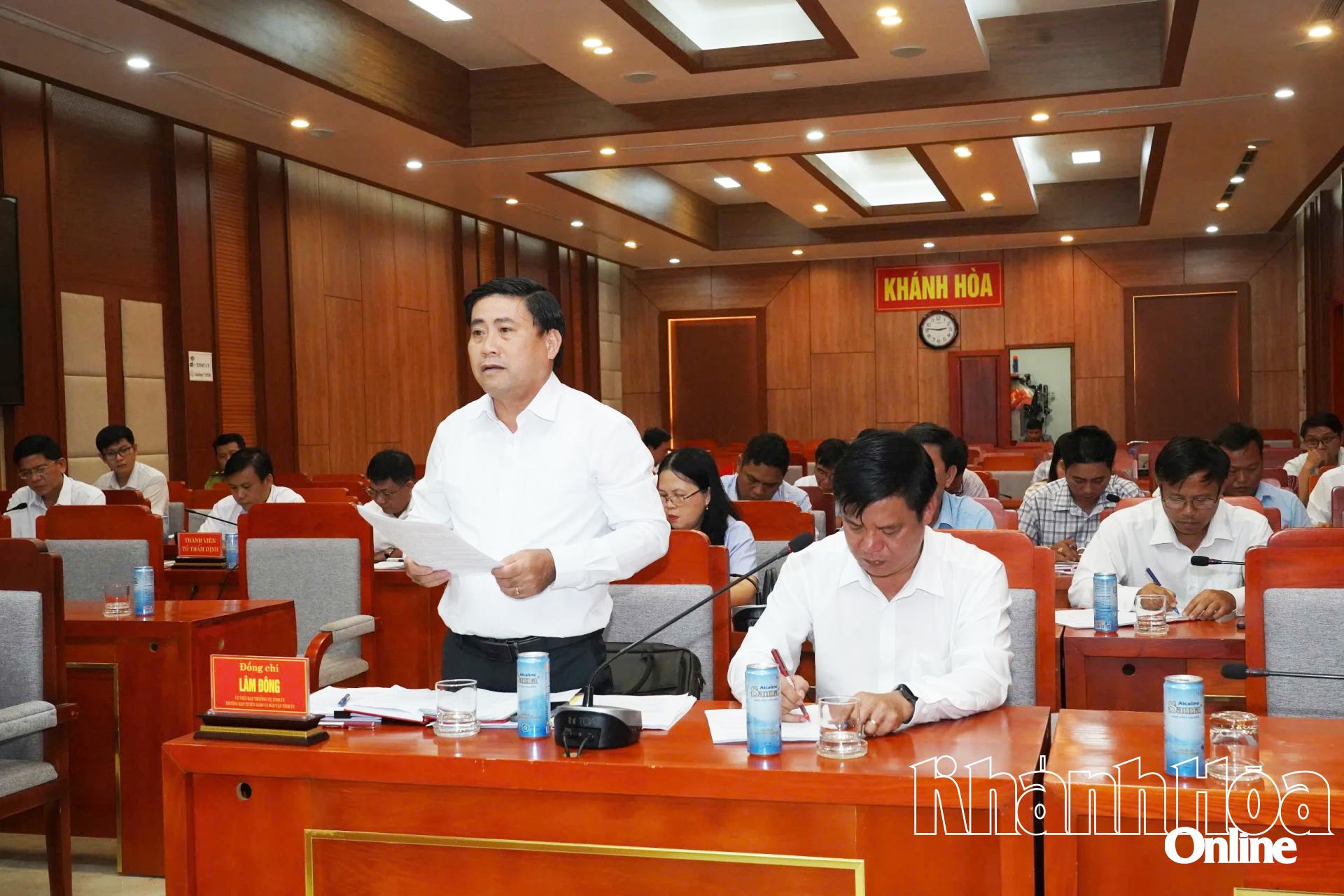 Trưởng ban Tuyên giáo và Dân vận Tỉnh ủy Lâm Đông  phát biểu tại cuộc họp.