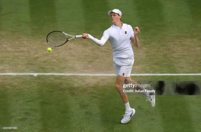 Wimbledon: Đường dài mới biết ngựa hay