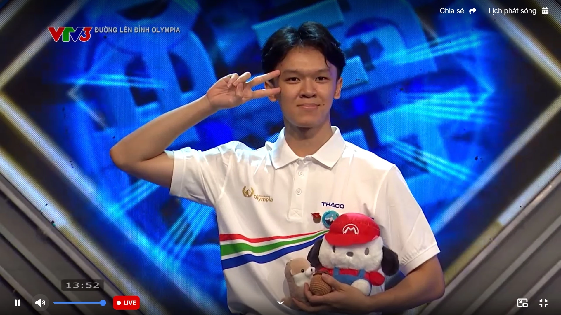 Thí sinh Đoàn Thanh Tùng tại vòng thi quý. 