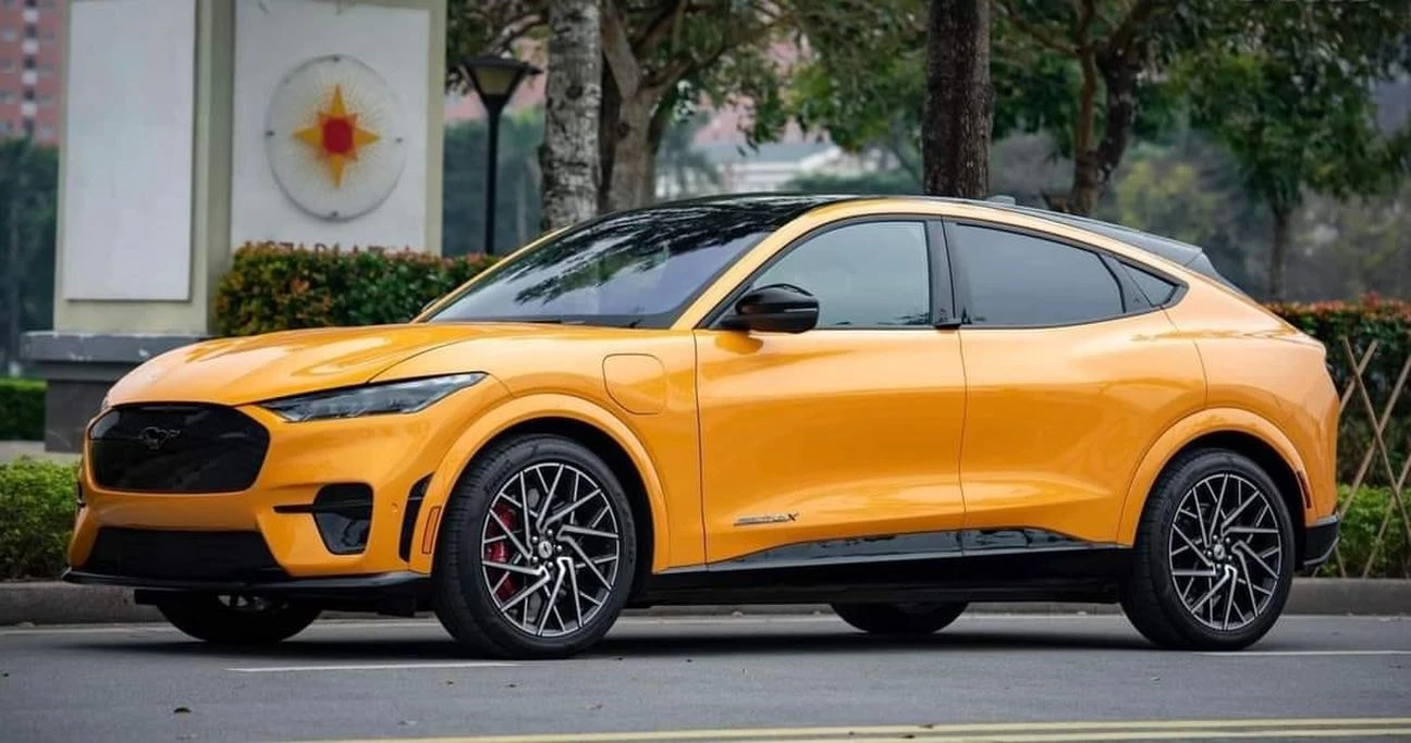 Một chiếc Mustang Mach-E GT 2021 được rao bán hơn 3 tỷ đồng tại Việt Nam. Ảnh: Hoàng Linh