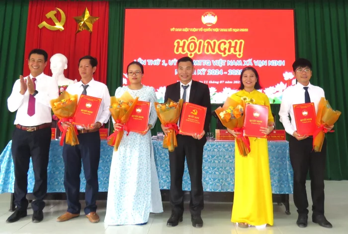 Hội nghị UBMTTQ Việt Nam xã Vạn Ninh lần thứ I, nhiệm kỳ 2024 - 2029