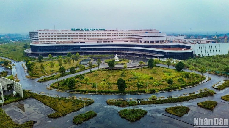 Bệnh viện Bạch Mai cơ sở 2 bị bỏ hoang tại Hà Nam. (Ảnh: SƠN BÁCH)

