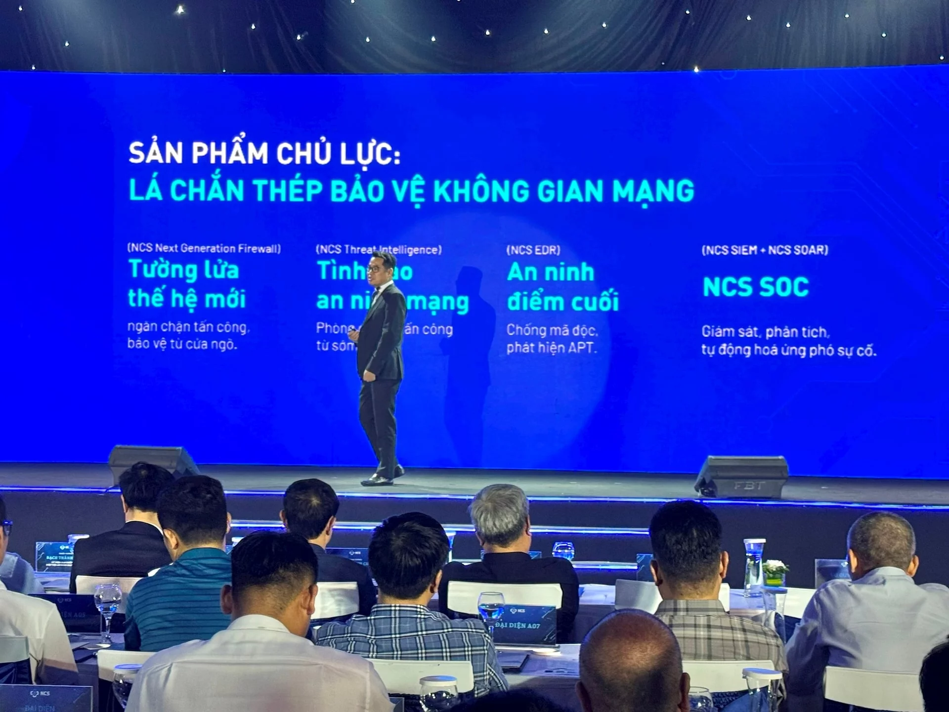 Tổng giám đốc NCS Vũ Duy Hiền giới thiệu về hệ sinh thái an ninh mạng. Ảnh: T.H