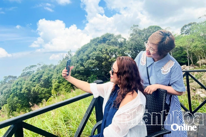 Đa dạng hóa sản phẩm, nâng tầm du lịch Khánh Hòa 