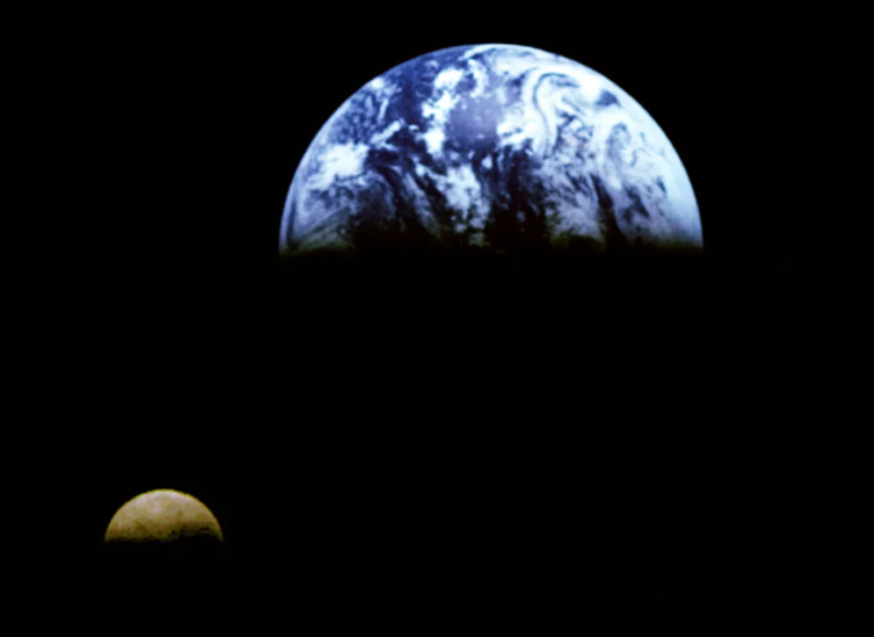 Tốc độ quay của Trái Đất bị ảnh hưởng bởi nhiều yếu tố, nhưng Mặt Trăng và thủy triều đóng vai trò chính. Ảnh: NASA