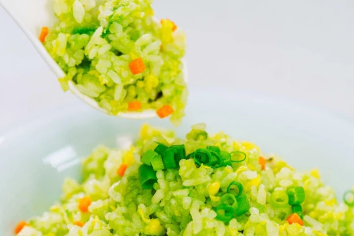 Cơm rang ngọc bích từ rau chân vịt