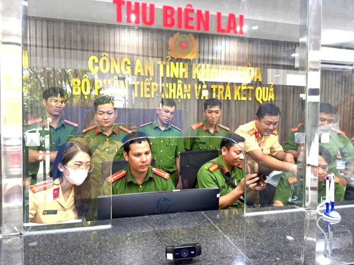 Tập huấn cấp, đổi giấy phép lái xe cho công an cấp xã