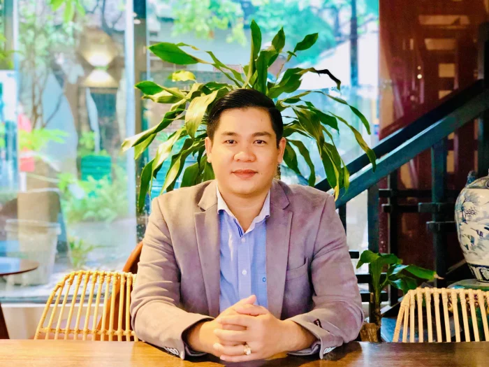 Ông Phan Việt Hoàng - Tổng Thư ký Hội Môi giới bất động sản tỉnh Khánh Hòa: Bổ sung nội dung về áp dụng trí tuệ nhân tạo trong lập quy hoạch, dự báo nhu cầu phát triển nhà ở vào dự thảo Báo cáo chính trị