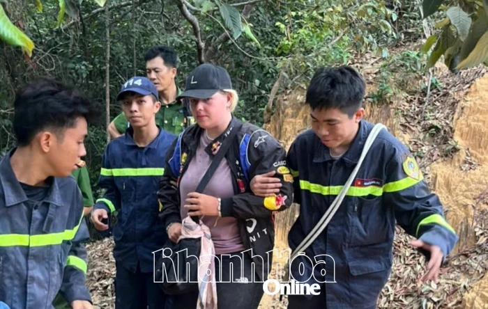 Cứu nạn thành công 2 du khách tại núi Cỏ Ống