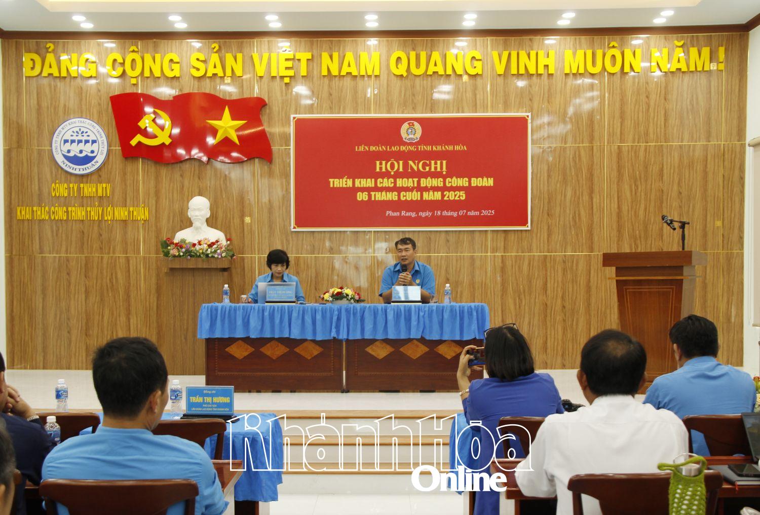 Quang cảnh hội nghị.