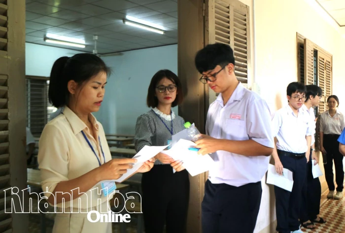 Từ ngày 2-8 đến 17 giờ ngày 3-8: Thí sinh Khánh Hòa thanh toán trực tuyến lệ phí đăng ký xét tuyển đại học, cao đẳng