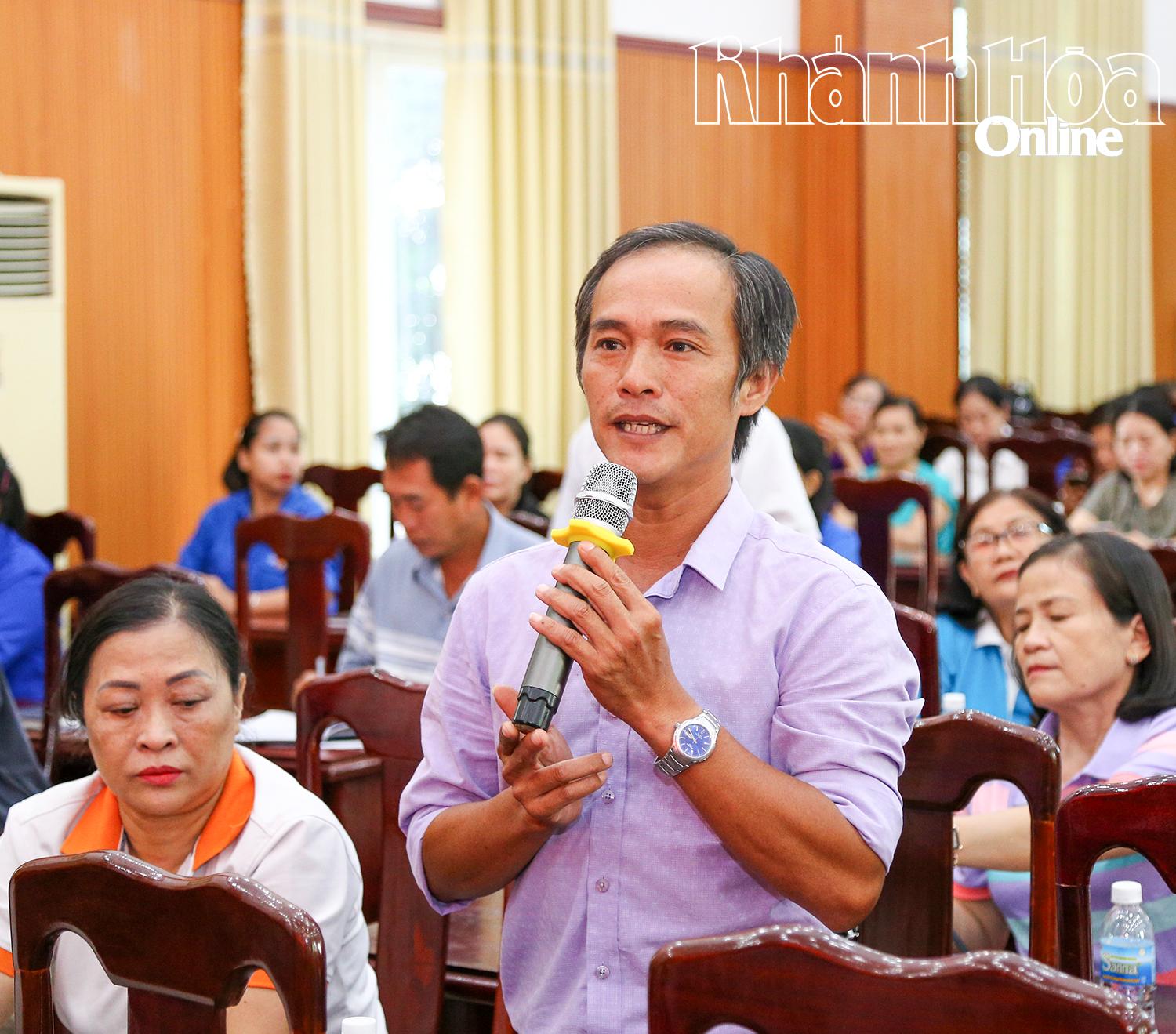 Cử tri phường Cam Linh nêu ý kiến