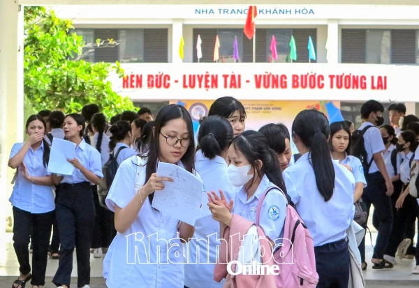 Tuyển sinh lớp 10 năm học 2025 - 2026: Dư luận cần nhìn nhận, đánh giá tổng thể                    