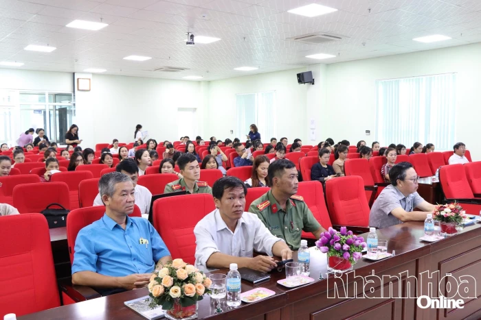 Bảo hiểm xã hội tỉnh đối thoại với 150 đơn vị sử dụng lao động