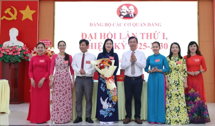 Đại hội Đảng bộ Các cơ quan Đảng xã Cam Lâm lần thứ nhất