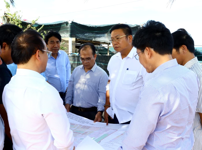 Đoàn khảo sát số 2 của Tổ Văn kiện Đại hội Đảng bộ tỉnh làm việc với Đảng ủy xã Phước Dinh