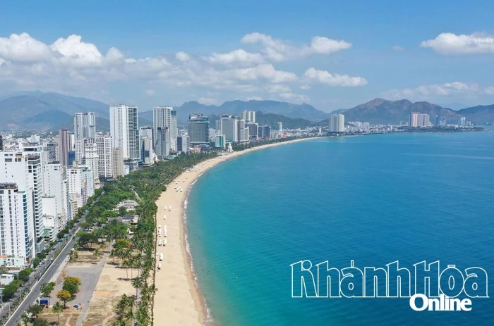 Khánh Hòa phấn đấu tăng trưởng kinh tế 2 con số giai đoạn 2025 - 2030