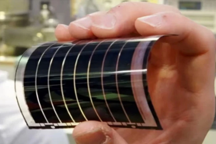 Nhật Bản đẩy mạnh đầu tư loại pin Mặt trời siêu mỏng, có thể uốn cong