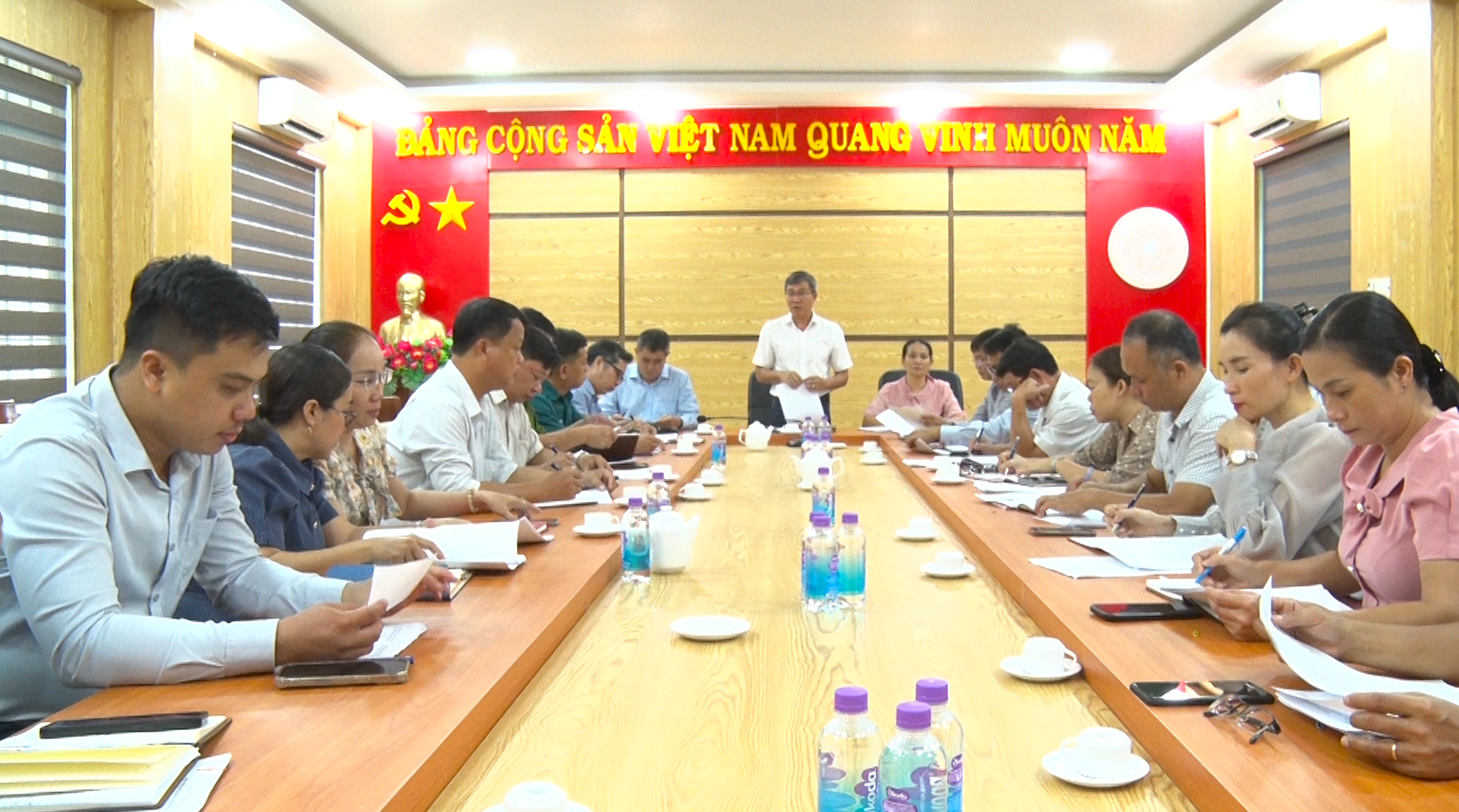 Quang cảnh hội nghị.