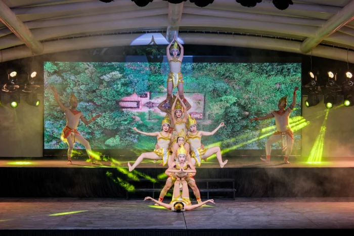 Khu nghỉ dưỡng Alma ra mắt chương trình biểu diễn nghệ thuật tại nhà hát ngoài trời