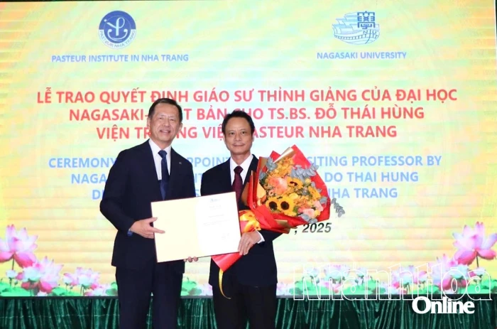 Đại học Nagasaki (Nhật Bản) trao đổi kế hoạch hợp tác nghiên cứu khoa học với Viện Pasteur Nha Trang