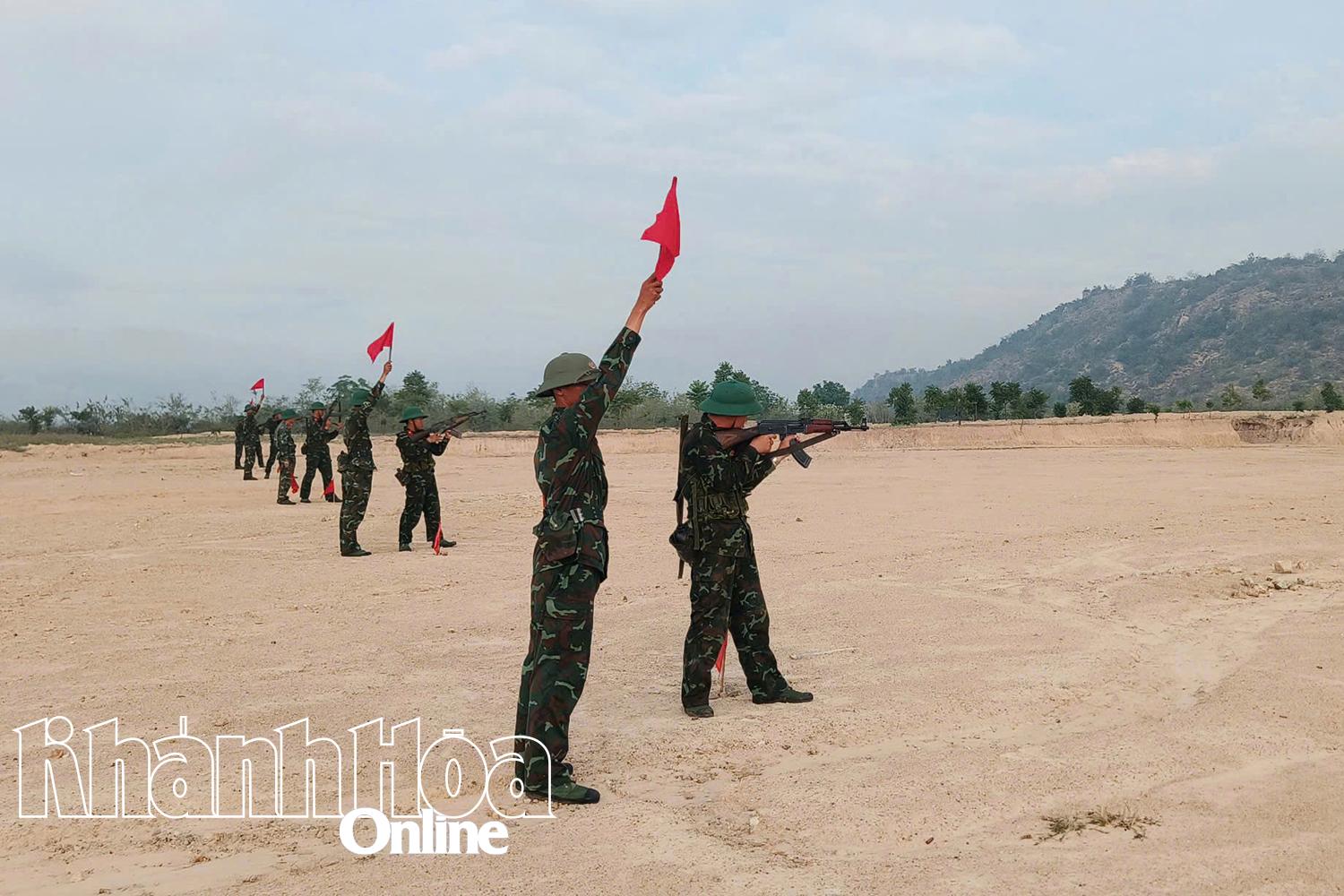 Hoạt động huấn luyện tại đơn vị.