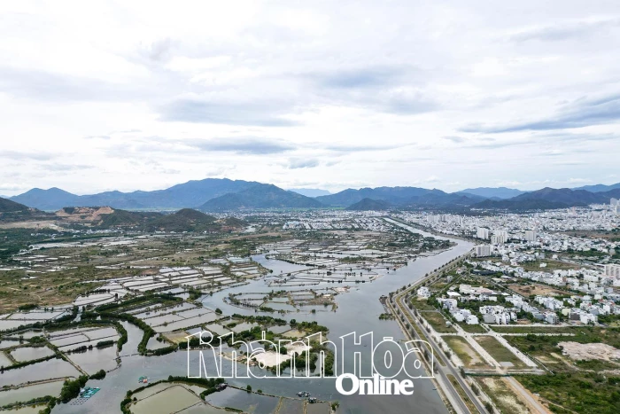 Chỉnh trang, kết nối các dòng sông: Tạo cơ hội để phát triển du lịch