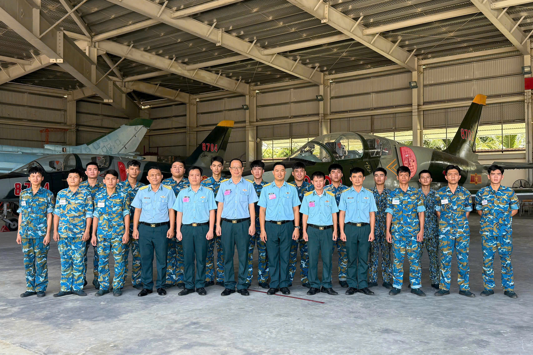 Trường Sĩ quan Không quân tổ chức thi tốt nghiệp cho học viên Trung cấp Kỹ thuật Hàng không