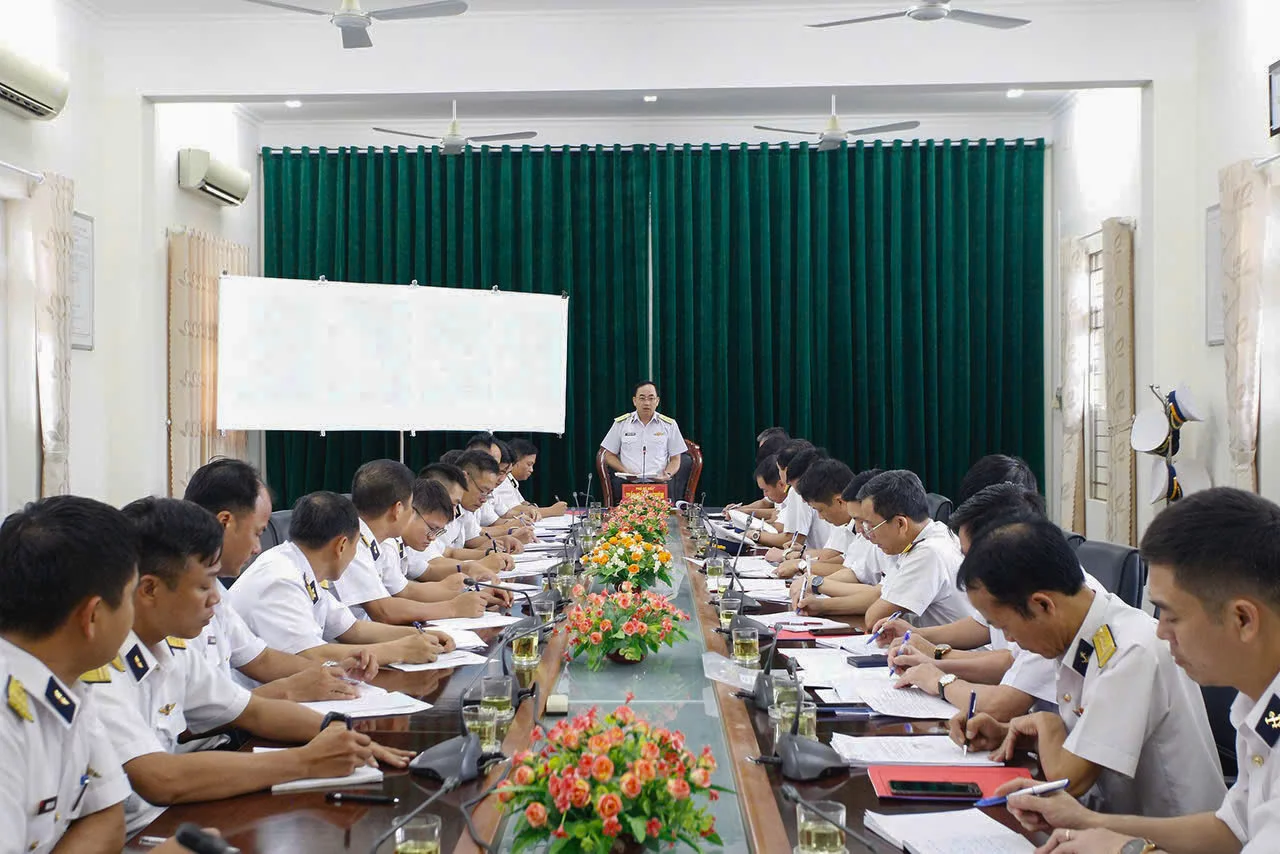 Phó Đô đốc Trần Thanh Nghiêm kết luận kiểm tra.