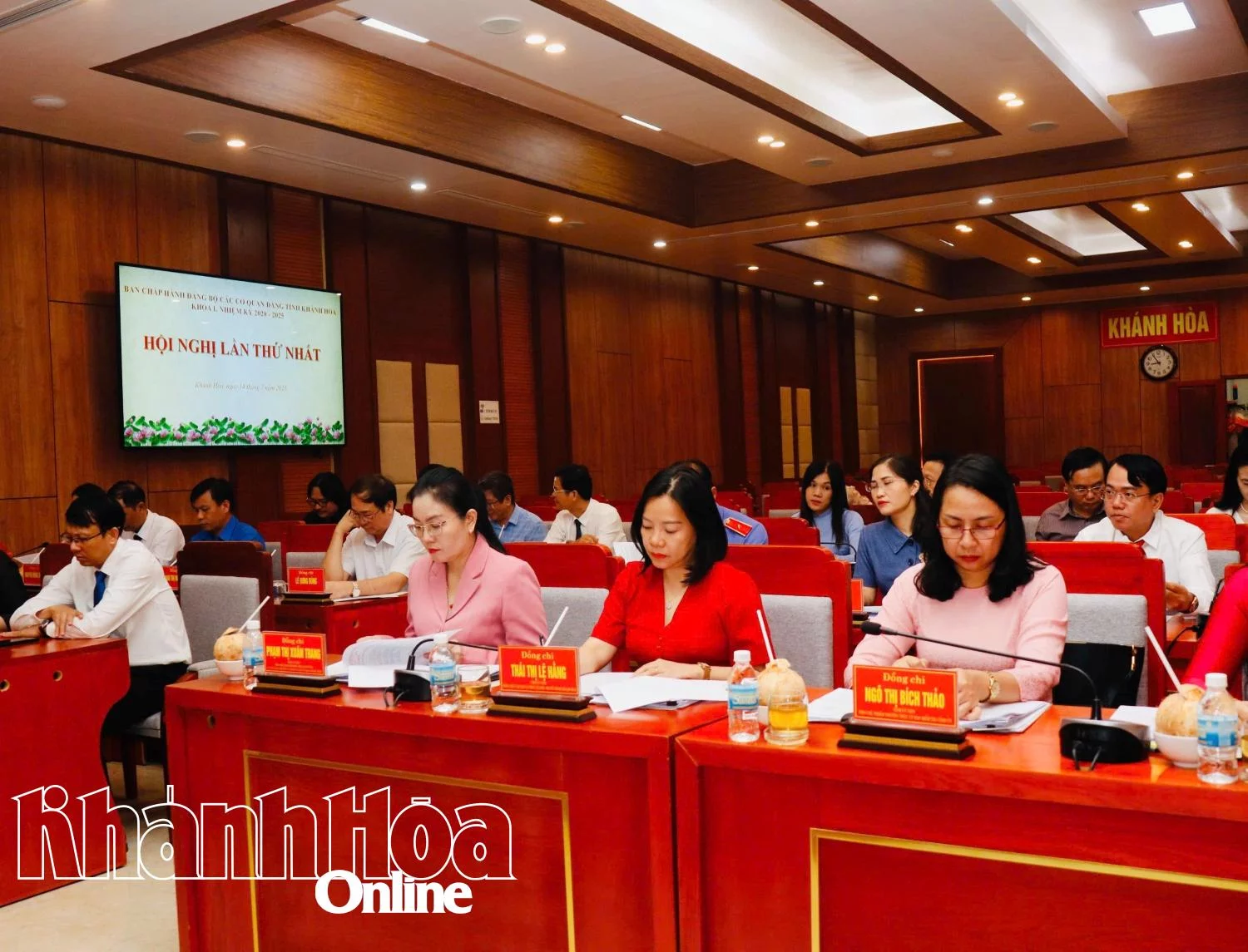 Đại biểu dự hội nghị