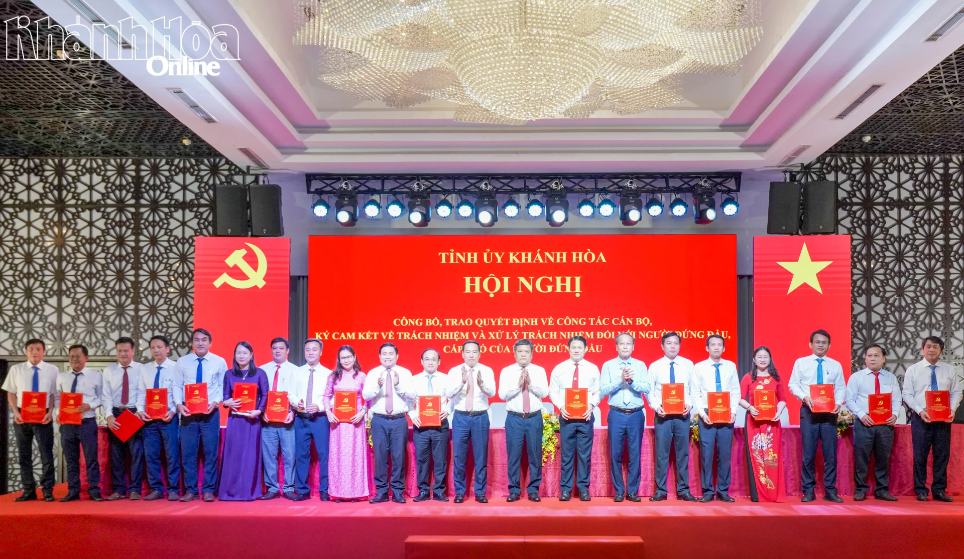 Lãnh đạo các xã, phường