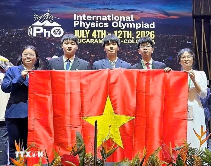 Lần đầu Việt Nam có 2 học sinh đạt điểm tuyệt đối tại Olympic Vật lý quốc tế