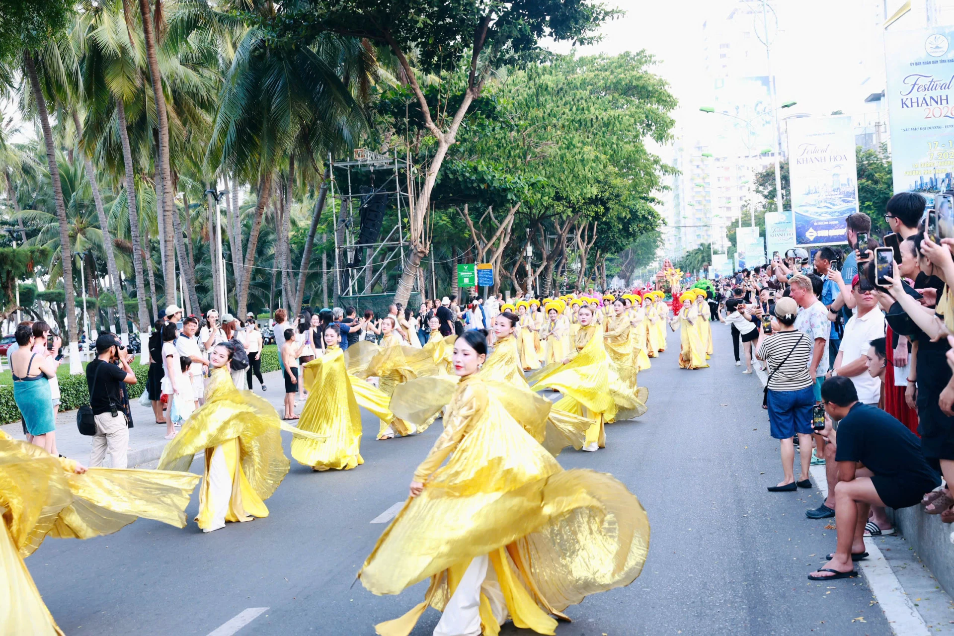 Festival Biển Khánh Hòa năm 2026 thu hút hơn 787.000 lượt khách, doanh thu hơn 1.300 tỷ đồng