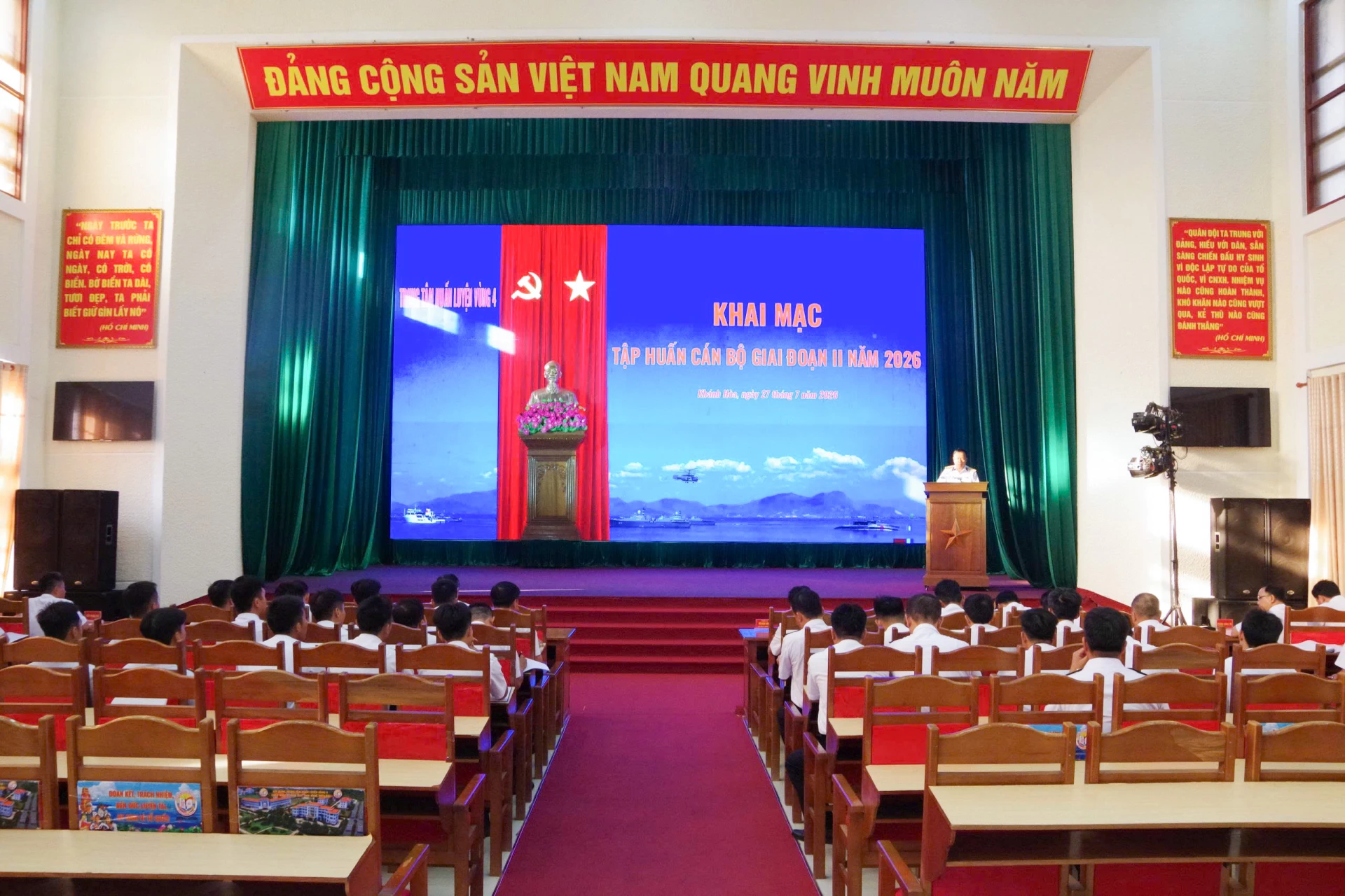 Quang cảnh lớp tập huấn.