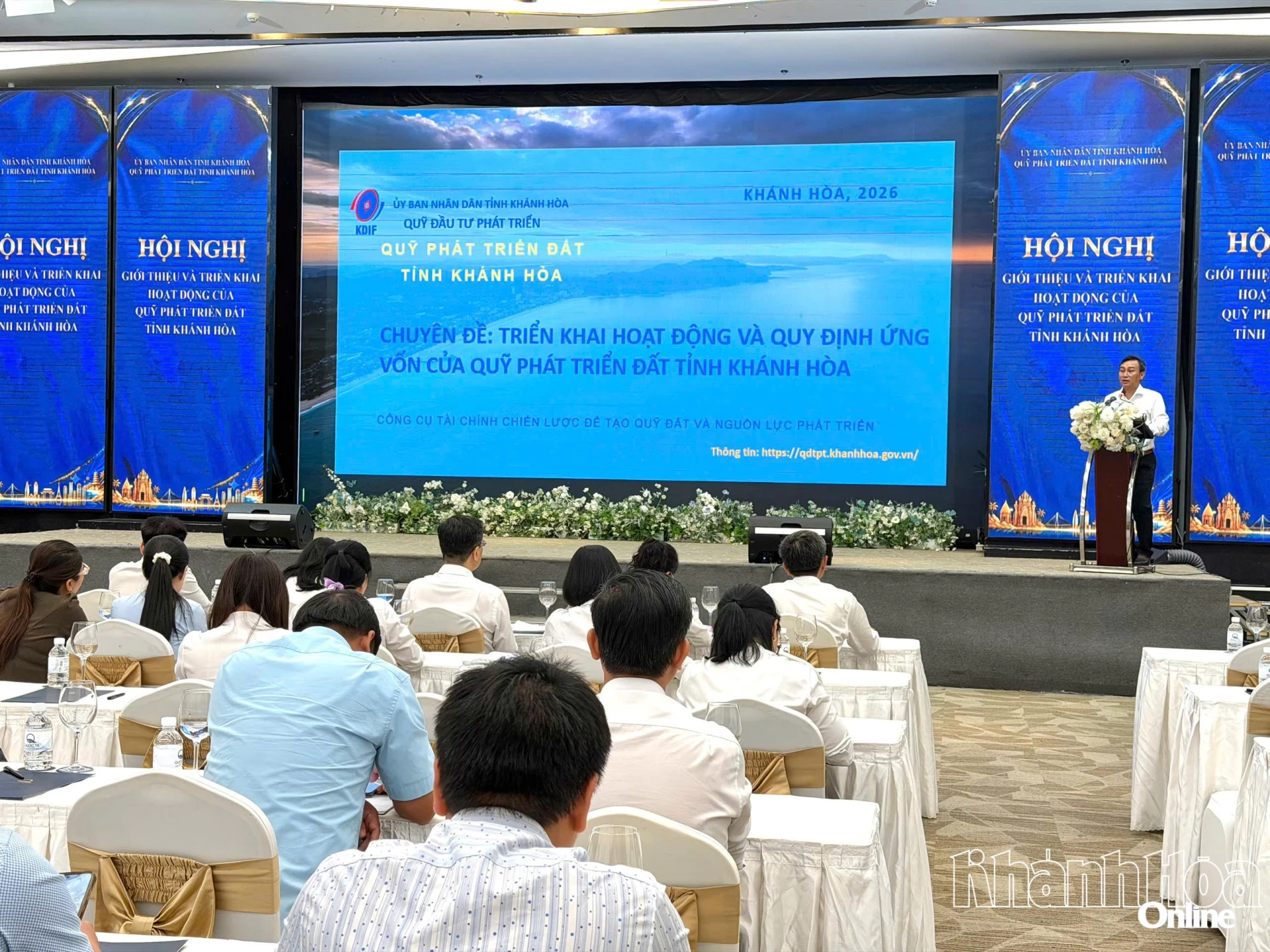 Quang cảnh hội nghị.