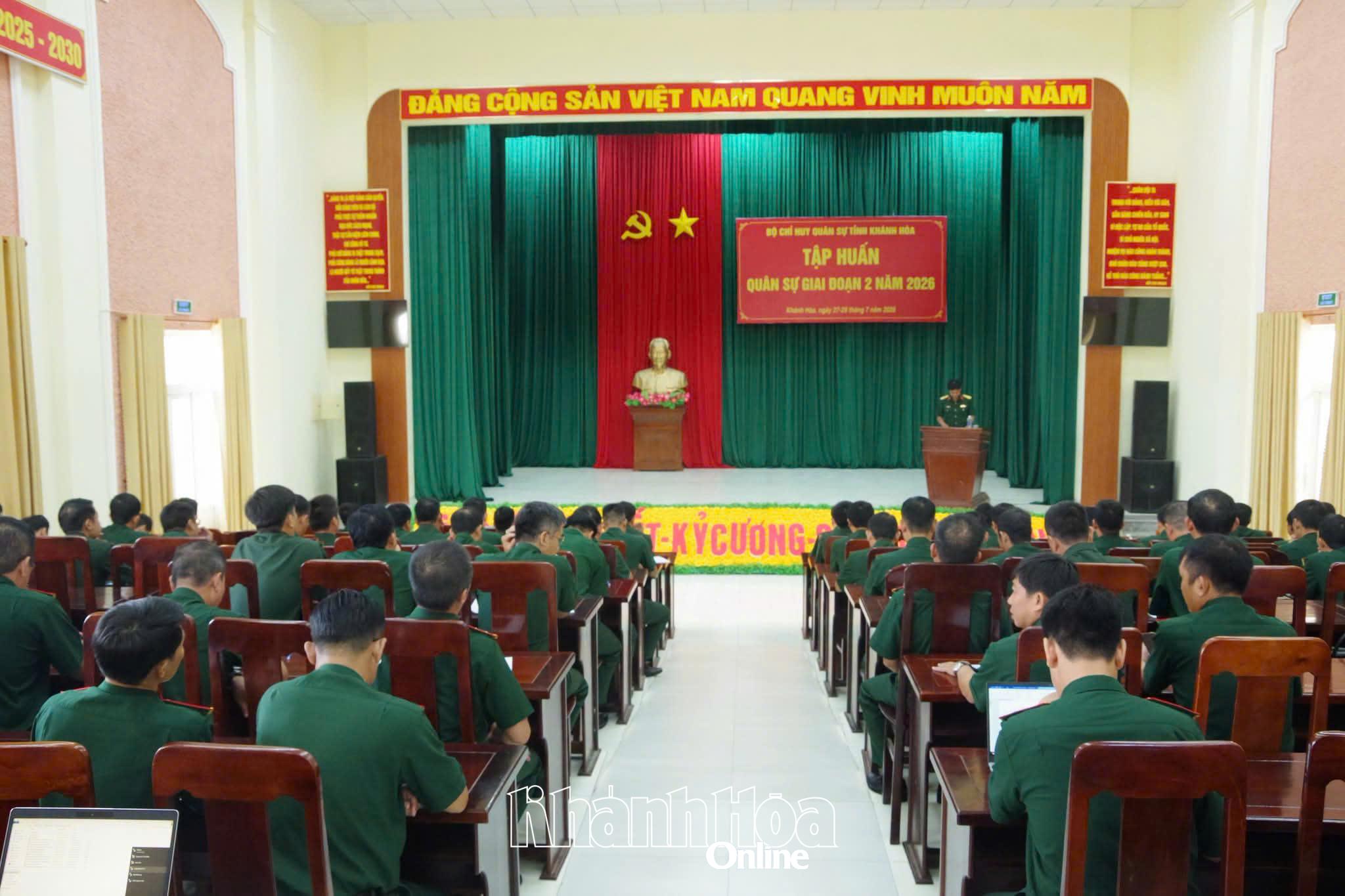 Quang cảnh lớp tập huấn.