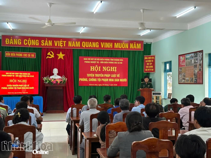 Nâng cao nhận thức pháp luật cho người dân Cà Ná về phòng, chống mua bán người
