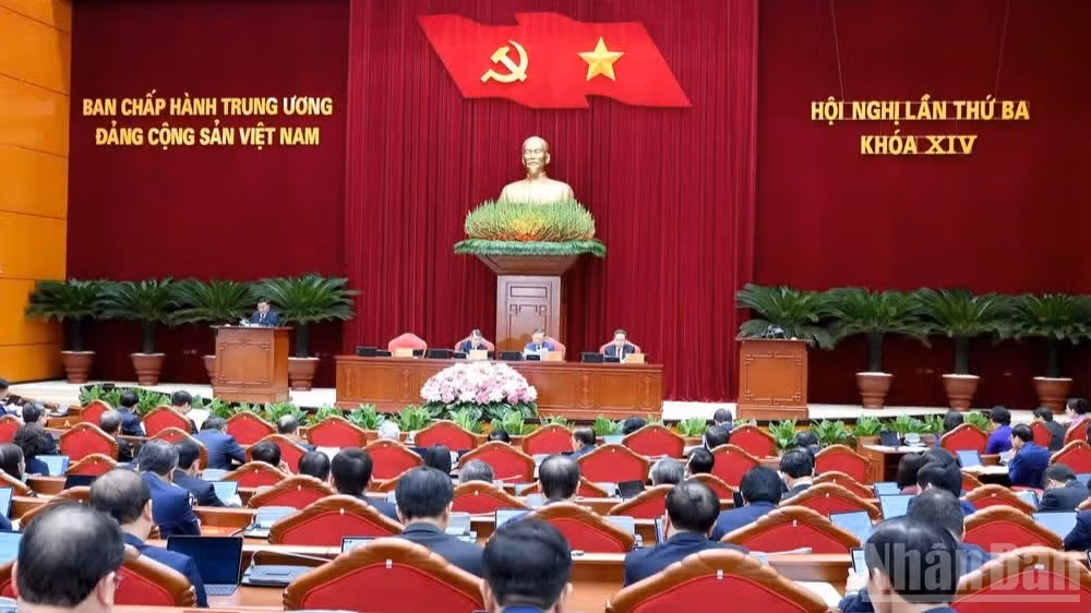 Ngày làm việc thứ tư Hội nghị lần thứ ba Ban Chấp hành Trung ương Đảng khóa XIV